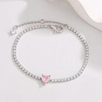 Set Perhiasan Wanita Perak Sterling 925 Berhiaskan Zirkonia Kubik Halus, Terdiri dari Gelang Berbentuk Hati Pink, Cincin, Anting, dan Kalung Hati Cinta