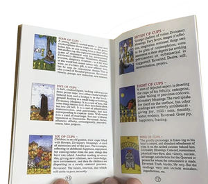 Baraja de Tarot Golden Six Hearts con Estampado en Lámina Dorada, Edición de Colección de Lujo - Product Image 4