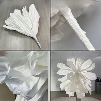 Roses en papier réalistes faites à la main de haute qualité pour décorations de fenêtres et mariages – Vente en gros directe usine, respectueuses de l'environnement