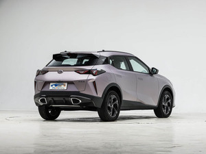 Trumpchi GS3 270T Edición Jinzhi 2026 Premium, SUV con ADiGO L2, Asistente Inteligente, Techo Panorámico, Precio Económico, Ideal para el Transporte Urbano - Product Image 3