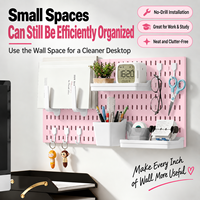Organisateur de bureau à domicile avec panneau perforé, étagères murales DIY pour papeterie et petits objets.