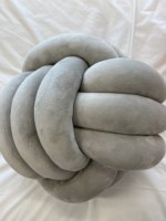Coussin anti-stress en velours tricoté pour la décoration intérieure, nœud noué à la main avec rembourrage en mousse à mémoire de forme, boule à câliner