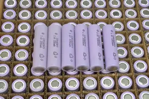 Batería 2024 directa de fábrica 18650 1500mAh 2000mAh 2200mAh 2600mAh 3000mAh 3200mAh 3500mAh 3,7 mAh V NCM batería de iones de litio