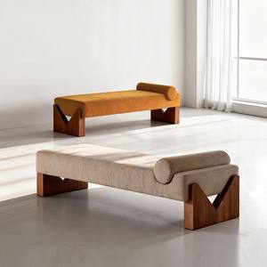 Banc en bois massif de style nordique, rembourré en tissu, pour chambre à coucher, salon, entrée, structure durable, utilisation adulte - Product Image 1