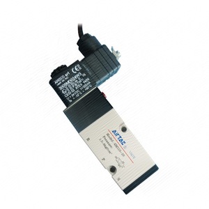Válvula Solenoide Airtac 4M310-10 1/4 Pulgadas DC 24V para Control de Gas - Product Image 2