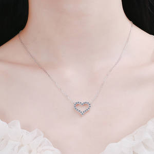 Collier pendentif en argent 925 <span class=keywords><strong>Original</strong></span> Diamond Test Past 0.3-1.2 Ct Brilliant Cut D Color Moissanite Heart Chain Platinum Plated Chain - Product Image 4