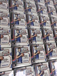 Venta al por mayor Spot 25-26 Caja colgante cromada <span class=keywords><strong>NBA</strong></span> Mega Versión Colección de estrellas de baloncesto Juego de cartas coleccionables Caja de refuerzo - Product Image 4