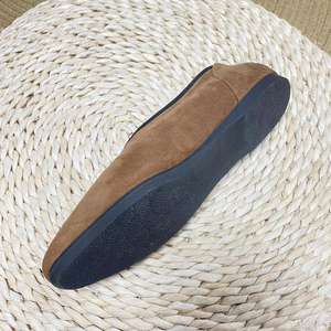 Chaussures plates ballerines 100 % daim en cuir de vachette pour femme, doublure fourrée, mocassins souples tendance, logo personnalisé, grandes tailles, direct usine - Product Image 3