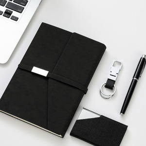 Coffret Cadeau de Bureau 5-en-1 : Carnet, Stylo, Porte-Cartes, Porte-clés et Articles de Papeterie – Fournisseur de Bureau Personnalisé - Product Image 4