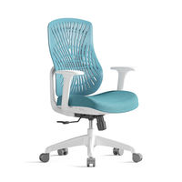 Chaise de bureau ergonomique à dossier haut pivotante avec support lombaire dynamique réglable, dossier ventilé en plastique et mécanisme d'inclinaison – Modèle exécutif