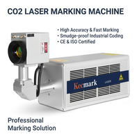 Machine de marquage laser CO2 de marque personnalisée, un outil de codage industriel à séchage rapide et résistant aux traces pour le marquage de boîtes de cosmétiques, CE