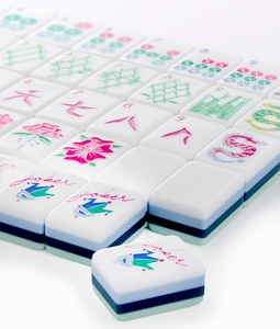 Mahjong in Acrilico a Quattro Strati Personalizzato, Tessere Americane Intagliate per Giochi di Scacchi, Vendita all'Ingrosso - Product Image 4