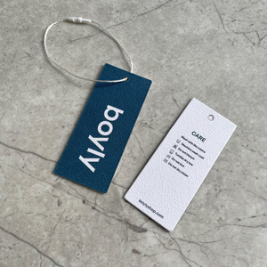 ป้ายแขวนเสื้อผ้าทำจากกระดาษเนื้อผ้าฝ้ายแบบกำหนดเอง - ป้ายเสื้อผ้าแบบนูน/พิมพ์พร้อมเชือกสำหรับเสื้อผ้าและรองเท้า - Product Image 3