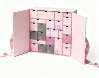 Boîte cadeau calendrier de l'avent personnalisée avec structure multi-grilles pour ensembles de soins de la peau et de maquillage