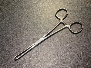 Pinzas de tejido Allis de acero inoxidable más vendidas para uso quirúrgico, hospitalario, clínico y sanitario, disponibles para la venta - Product Image 3