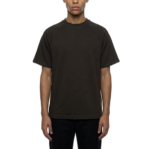 Camiseta de manga raglán, camiseta de alto rendimiento, camiseta de corte atlético, camiseta de tela gruesa, camiseta de algodón premium, camiseta de poliéster y algodón - Product Image 1