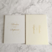 Pochette rigide pour invitation de mariage avec monogramme en relief doré, invitation personnalisée avec enveloppe et cartes RSVP
