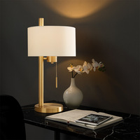 Décoration d'intérieur, lampe de table moderne minimaliste blanche, abat-jour en tissu, lampes de table en métal, lampes de lecture pour chambre à coucher