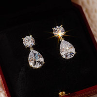 Bijoux en argent sterling S925 sur mesure avec moissanite taille poire VVS pour les boucles d'oreilles de Noël, cadeau pour femme avec certificat Gema