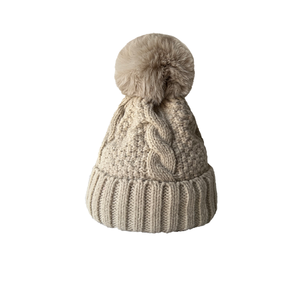 Vente en gros de bonnets tricotés d'hiver pour femmes, <span class=keywords><strong>bonnet</strong></span> à <span class=keywords><strong>pompon</strong></span> en fausse fourrure, <span class=keywords><strong>bonnet</strong></span> à la mode <span class=keywords><strong>blanc</strong></span> noir, tissu en coton chaud avec logo personnalisé - Product Image 4