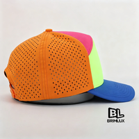 Casquette de sport d'été en gros, imperméable, respirante, en tissu maillé perforé au laser, réglable, unisexe pour adulte