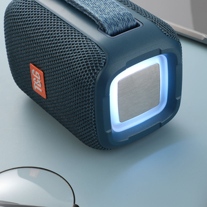T&G TG339 pour V5.3 Haut-parleur avec micro intégré, éclairage RGB, <span class=keywords><strong>radio</strong></span> FM, audio trois voies, sortie 5W, batterie (haut-parleur portable de moins de 3 pouces) - Product Image 4