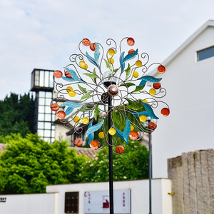 Décorations artisanales de cour en métal Ensemble de 3 ornements de jardin de moulin à vent en métal coloré - Product Image 5