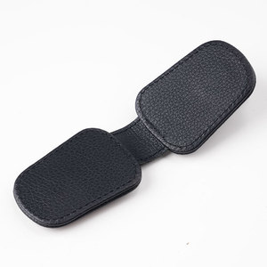 Portaocchiali da Sole Magnetico Multifunzionale in Pelle PU <span class=keywords><strong>per</strong></span> Auto, Accessorio <span class=keywords><strong>Clip</strong></span> <span class=keywords><strong>per</strong></span> <span class=keywords><strong>Occhiali</strong></span> da Vista - Product Image 4