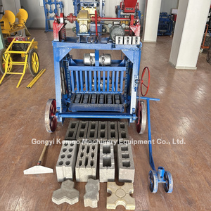 Máquina Móvil para Fabricar Bloques de Hormigón de Bajo Costo, Fácil de Operar, con Ruedas Grandes y Función de Puesta de Huevos - Product Image 3