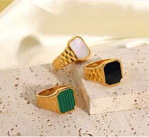 日本黄金首饰女不锈钢多色外壳戒指时尚长方形格子绿色黑色白色外壳戒指