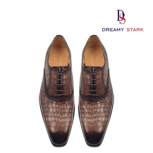 Chaussures habillées de luxe pour hommes en cuir véritable peintes à la main, à lacets, dégradé marron, pour l'automne et l'hiver, idéales pour le bureau - Product Image 4