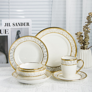 Service <span class=keywords><strong>de</strong></span> table en porcelaine sculptée à la main, style nordique créatif, bord doré, <span class=keywords><strong>8</strong></span>/10 pouces, 100 pièces pour mariage - Product Image 1