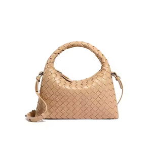 Sacs fourre-tout tissés à la main pour femmes 2025 – Nouvelle mode – Sac bandoulière en cuir PU tressé à la main – Design couleur unie – Sac à main tressé - Product Image 5