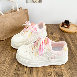Women's Fashion Shoes Sneakers <b>Cute</b> Lace-Up Casual Board Shoes Comfortable Student Campus Sports Shoes with Button Details - Product Image 3