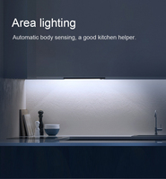 Barre de LED à détection de mouvement pure 23cm couleurs RVB essentielles corps en aluminium minimaliste contrôle de capteur alimenté par batterie pour chambre