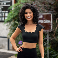Ensembles de sport 2 pièces pour femmes, style yoga festonné, avec brassière de sport à découpes et short taille haute, doux et extensible, pour la gym, la course et les activités sportives