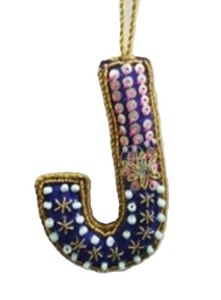 Monograma de tela morada de primera calidad con bordado dorado, aplique del alfabeto indio Zardozi con la letra J, pieza decorativa del fabricante. - Product Image 4