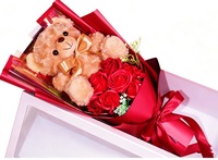 Vente en gros des meilleurs cadeaux pour la Saint-Valentin, ours en peluche fait main, bouquet de roses artificielles en savon, boîte cadeau, cadeau pour la fête des mères, décoration de mariage