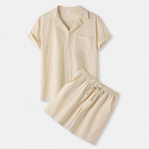 Conjunto corto de lino de dos piezas informal de verano para hombre, venta al por mayor, combinación de camisa y pantalones cortos activos - Product Image 2