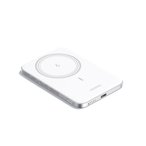 UGREEN PB580 Batería Externa Magnética Ultrafina de 5000 mAh, Cargador Rápido Inalámbrico de 15 W + Cargador Rápido con Cable de 20 W - Product Image 1