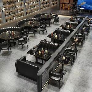 Chaises de bar et de pub d'extérieur en bois massif - Écologiques, durables, faciles à nettoyer - Product Image 4