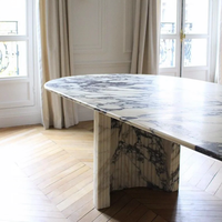 Table à manger ovale moderne de luxe sur mesure en marbre italien Calacatta Viola avec veines violettes, écologique, pour appartement et villa