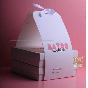 Embalaje de postres de lujo personalizado de grado alimenticio para galletas, materiales reciclados, revestimiento UV en relieve, caja de panadería dulce - Product Image 1