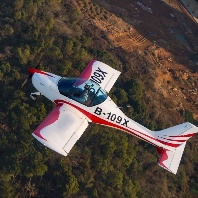 High Performance Single Engine Two-Seater Sport Aircraft SA60L