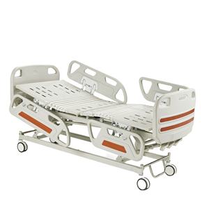 Cama de Hospital Ajustable de Alta Calidad con Tres Manivelas y Frenos Centrales para Cuidado en el Hogar, UCI o UCC - Product Image 1