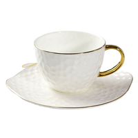 Tasse à expresso moderne en porcelaine fine blanche à relief, bord doré, avec soucoupe, idéale pour les cafés, les fêtes, la maison et les mariages