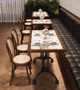 Mesa y silla de madera retro para cafetería, combinación de barra de losa de roca, mesa cuadrada, asientos de cabina de restaurante occidental - Product Image 1