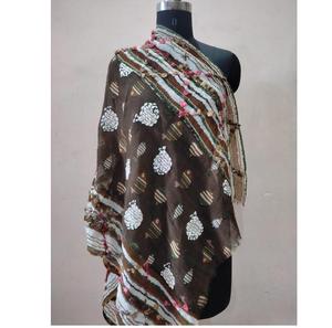 Châle 100% laine mérinos imprimé à la main avec motif brodé, design élégant, texture douce, léger, mode féminine toutes saisons - Product Image 4