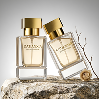 Flacon de parfum en verre vide de luxe 30ml 50ml 100ml, vaporisateur à fine brume carré, bouchon doré, couleur personnalisée, logo avec boîte cadeau