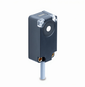 เซ็นเซอร์อัลตราโซนิก MS-Baumer UF200.D25-UAMJ.72CV 11708356 รุ่น High Ultrasonic Sensor IO-Link แบบสองช่องสัญญาณ มีสินค้าในสต็อก ของแท้ - Product Image 1